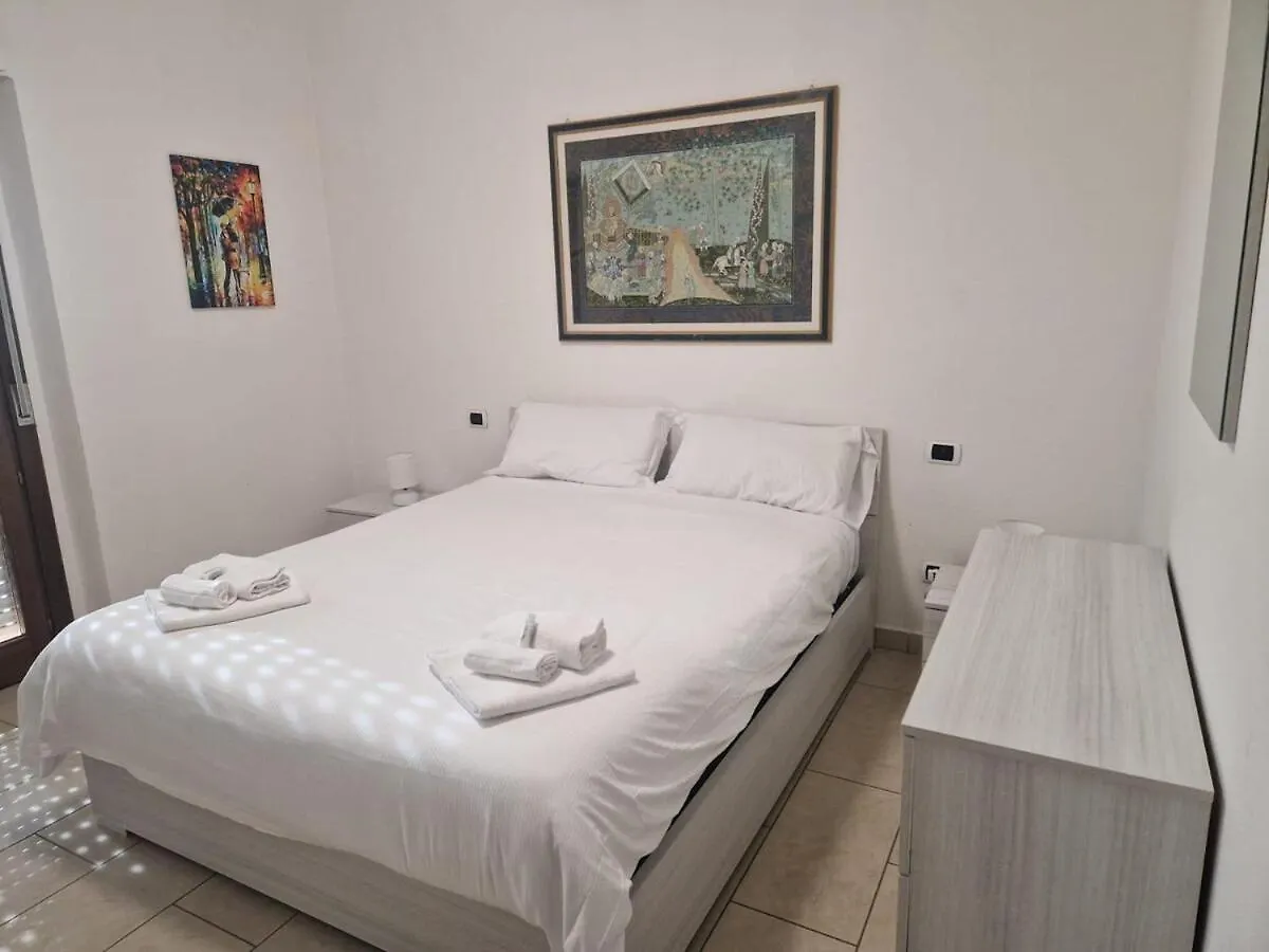 Dimoras Elegante Appartamento Olbia Itália