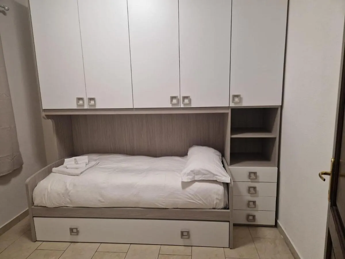Apartment Dimoras Elegante Appartamento Olbia